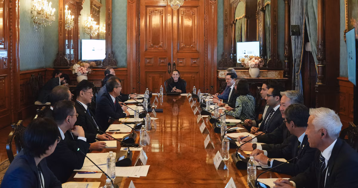 Claudia Sheinbaum recibe en Palacio Nacional a empresarios de Japón