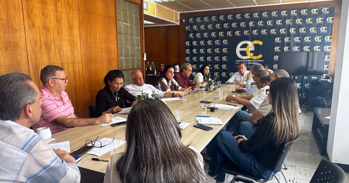 La oposición mayoritaria de Venezuela presentará el próximo domingo una hoja de ruta para la transición