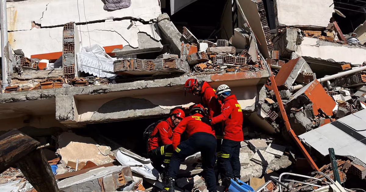 El día después del terremoto: Venezuela busca a sus desaparecidos entre los escombros y la incertidumbre