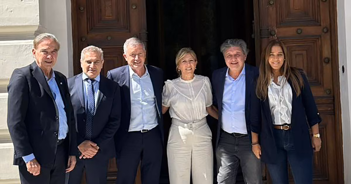 Se presenta un nuevo esquema de derecha que buscará converger con el PJ en una alternativa a Milei en el 2027
