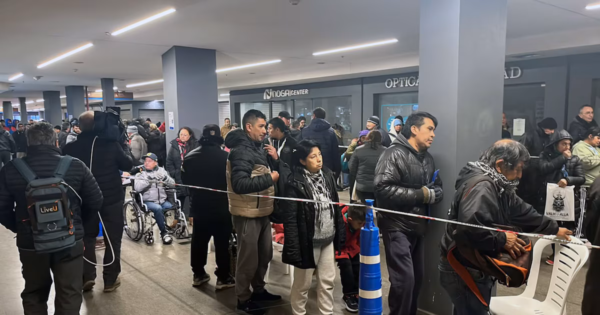 Largas filas y confusión para validar el certificado de discapacidad para viajar gratis: la aclaración del Gobierno