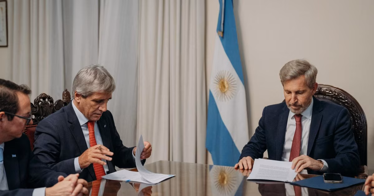 Luis Caputo y Rogelio Frigerio impulsan un nuevo pacto fiscal entre Nación y las provincias