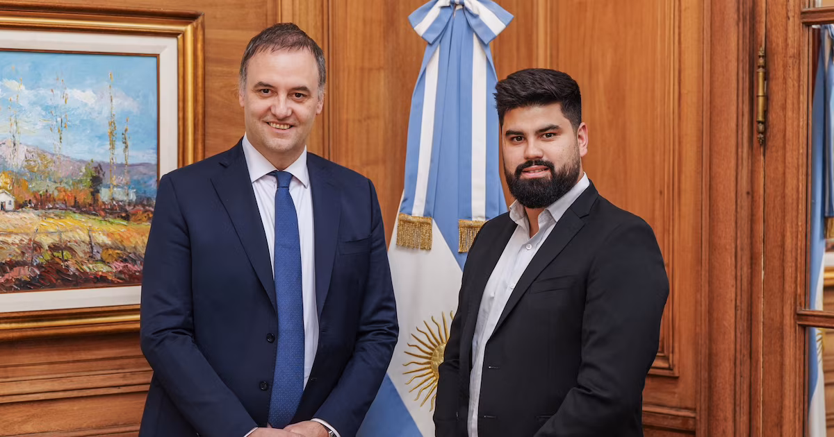 Un sector del oficialismo considera insuficientes los cambios y persisten las dudas sobre el futuro de Adorni