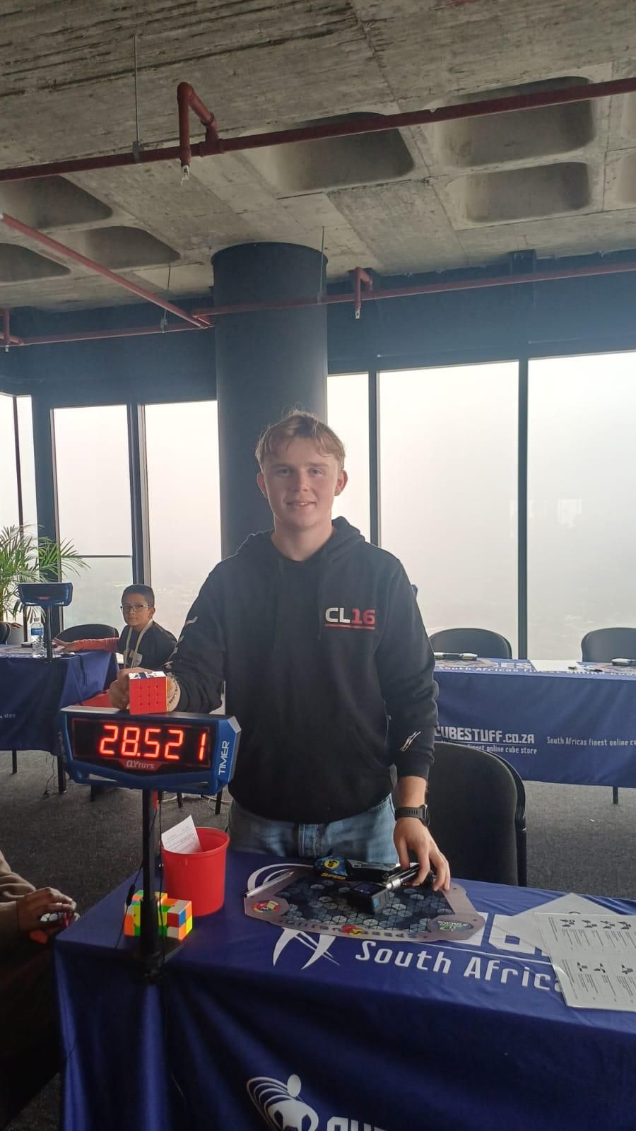 WATCH | Teen cubing star Daniel Rush breaks African record at Johannesburg speedcubing event