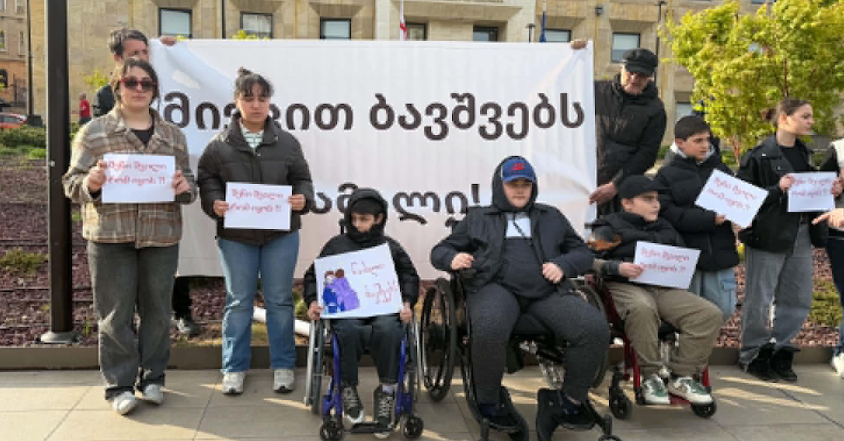 Parents of children with Duchenne muscular dystrophy meet Georgian prime minister
