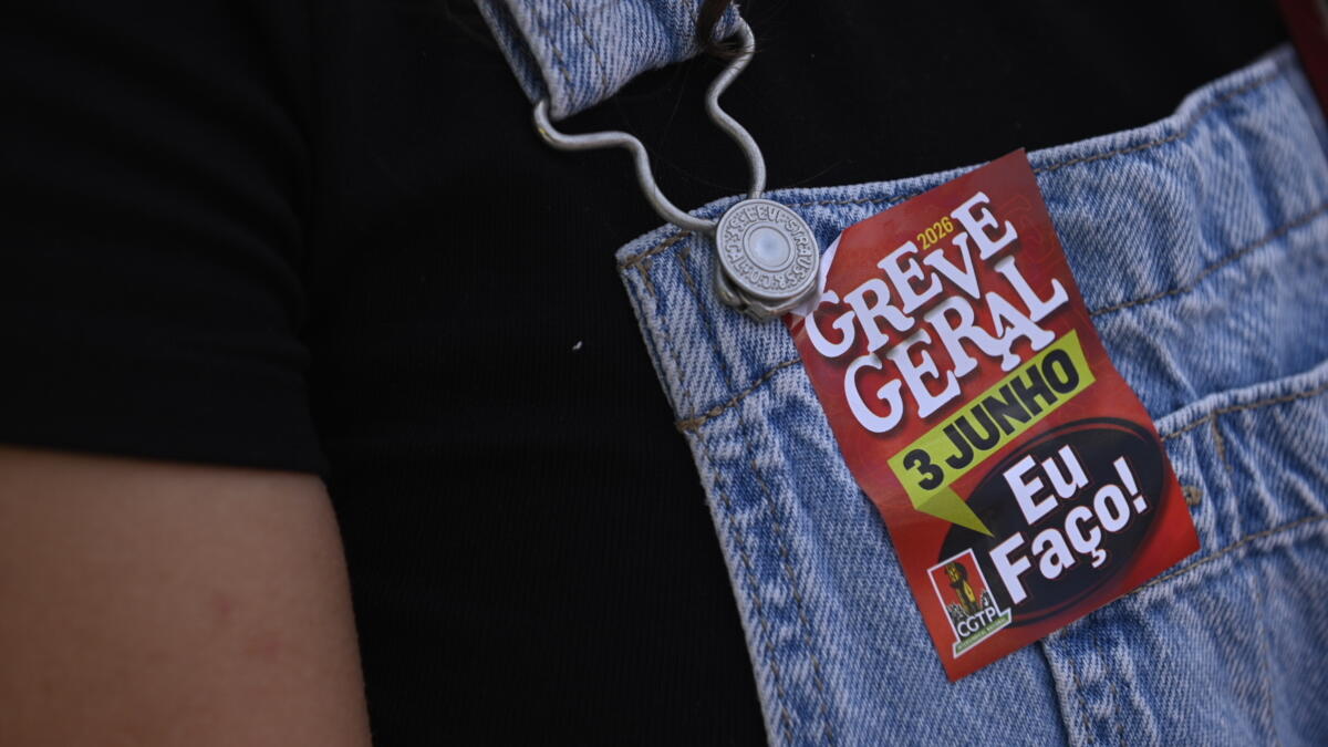 Ministra diz que "o país está a trabalhar", CGTP destaca greve em fábricas, hospitais privados e transportes