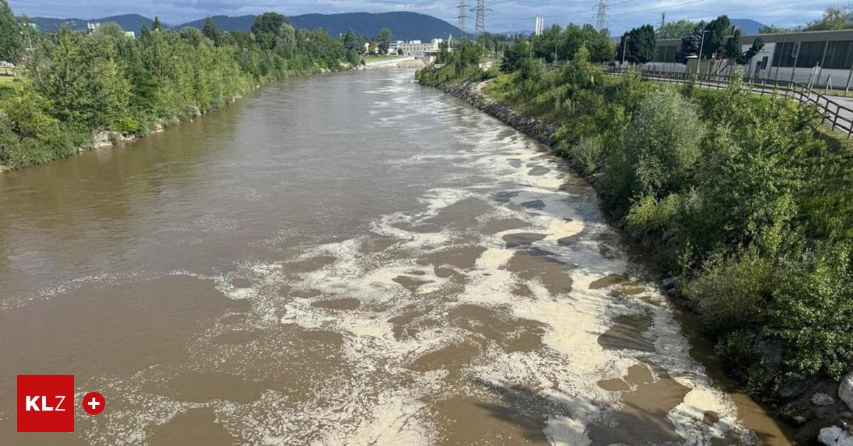 Rätselhafter Schaum auf der Mur lässt Naturschützer Alarm schlagen