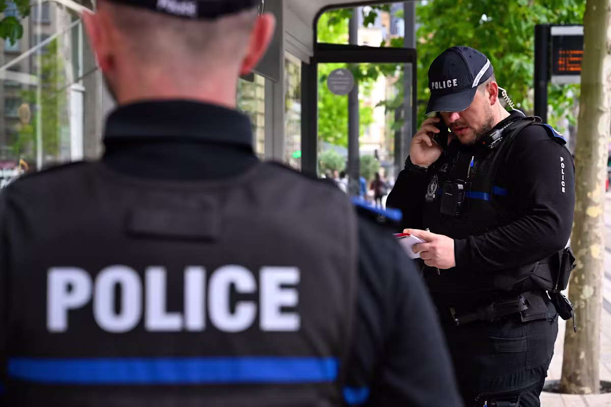 Luxembourg-VilleTraîné dans la cour d'un immeuble à Bonnevoie et roué de coups