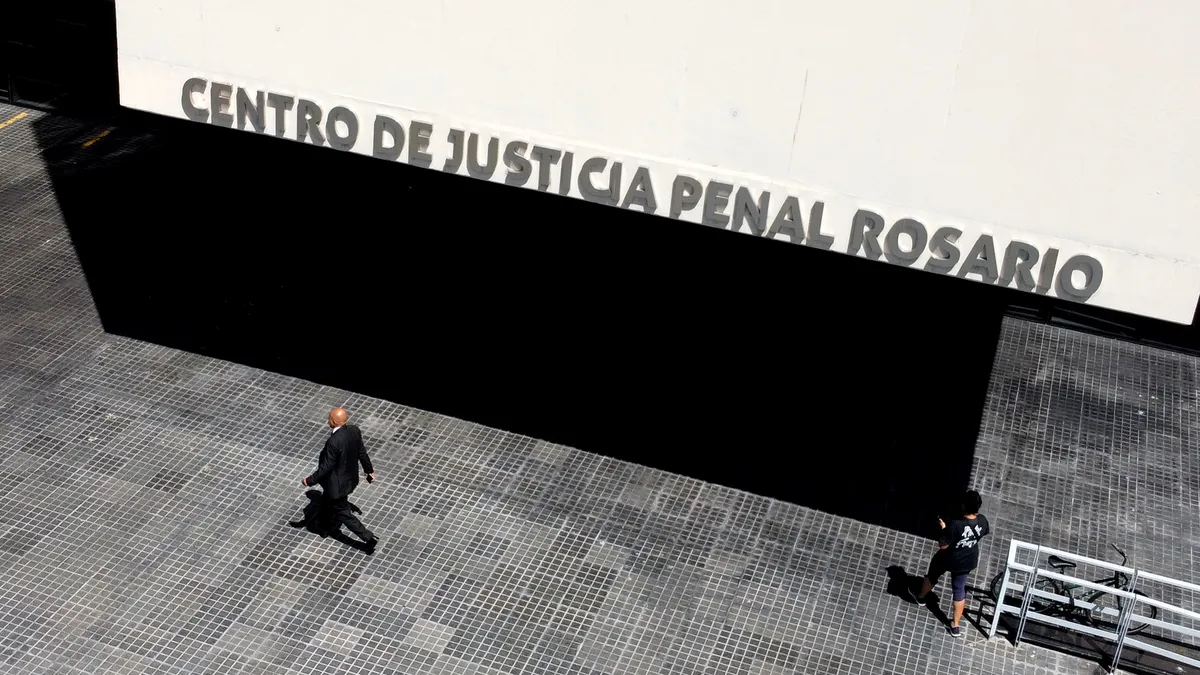 Condenaron a un hombre que mató a un jubilado para robarle una batería de un taller mecánico