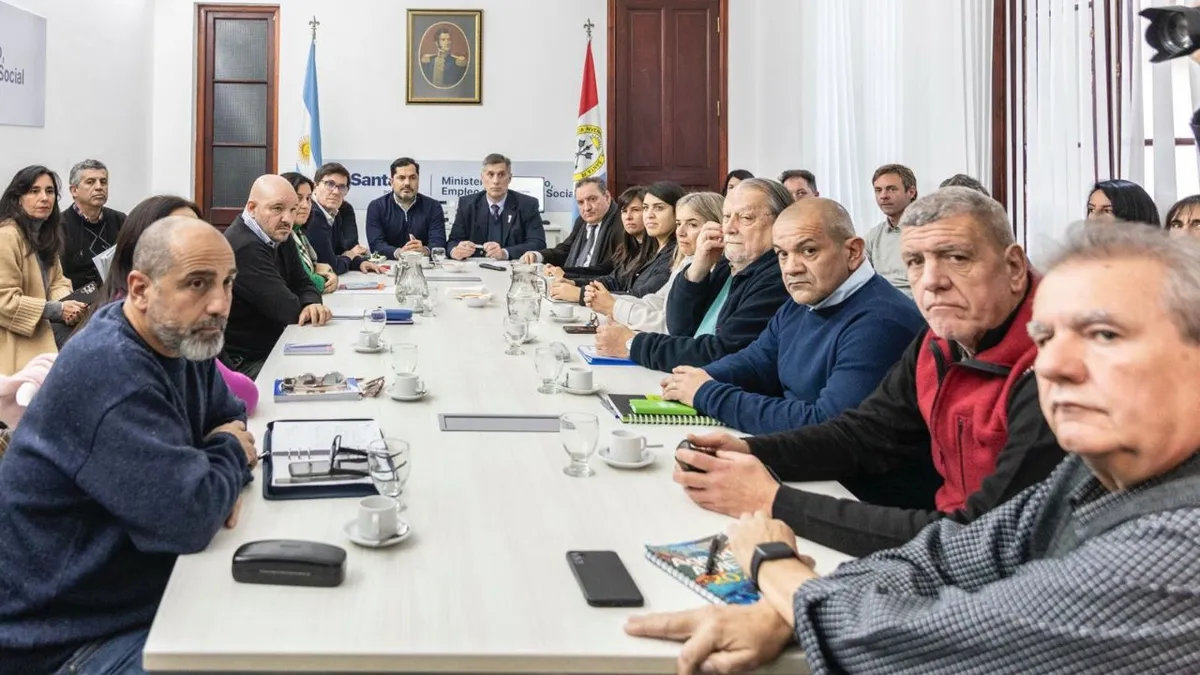 Docentes piden "urgente" paritarias pero el gobierno agendaría reunión tras vacaciones de invierno