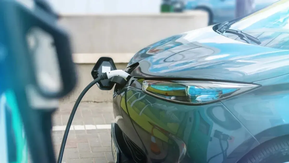 Rosario abre un nuevo debate sobre los autos eléctricos y las estaciones de carga