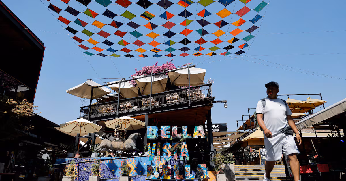 Patio Bellavista celebra 20 años con renacer del barrio: Delitos graves en el sector han caído un 39%