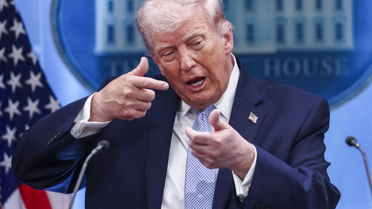 Trump annonce cessez-le-feu avec l'Iran, pétrole en forte baisse