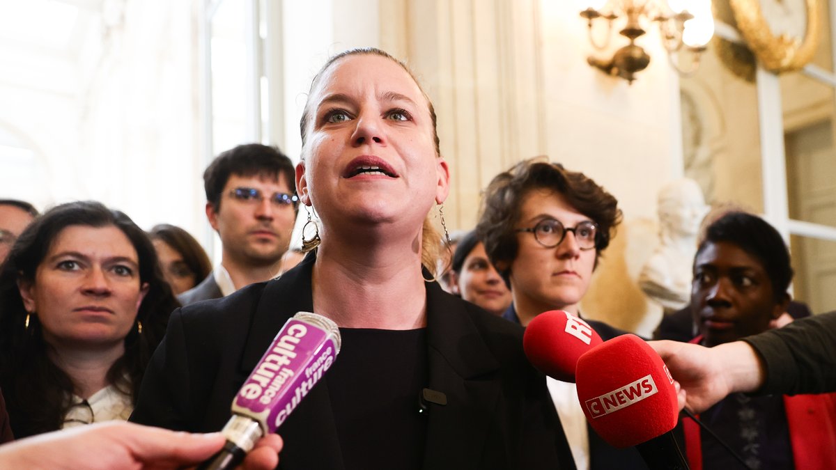 DÉCRYPTAGE. Sept jours fériés en plus ou travailler plus, pourquoi notre calendrier fait-il l’objet d’une telle course à l’échalote politique ?