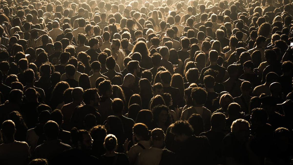 Démographie : la population mondiale ralentit sa croissance et la France entre dans une nouvelle ère