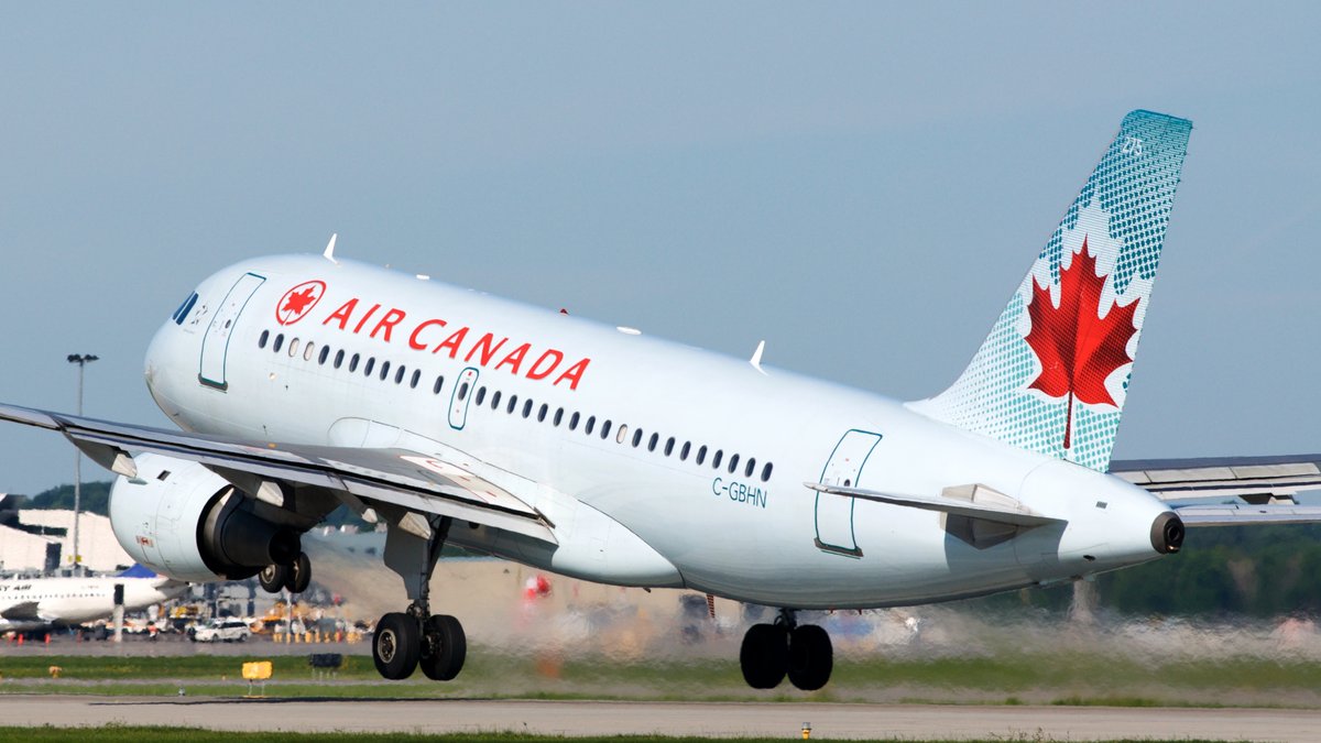 Un pilote de ligne ment pendant dix-sept ans sur ses diplômes pour commander 900 vols d’Air Canada et empocher 3 millions de dollars