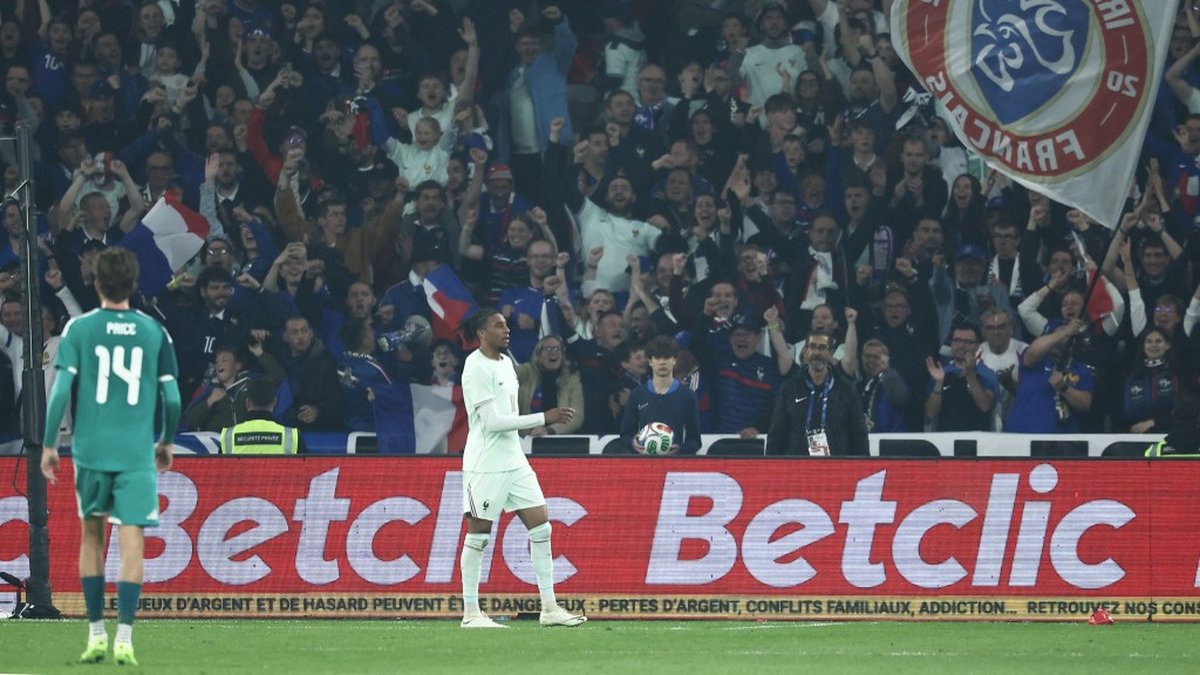 TÉMOIGNAGES. Coupe du monde 2026 : "Je fais la surprise à mon père pour ses 75 ans, on ira là-bas sans compter