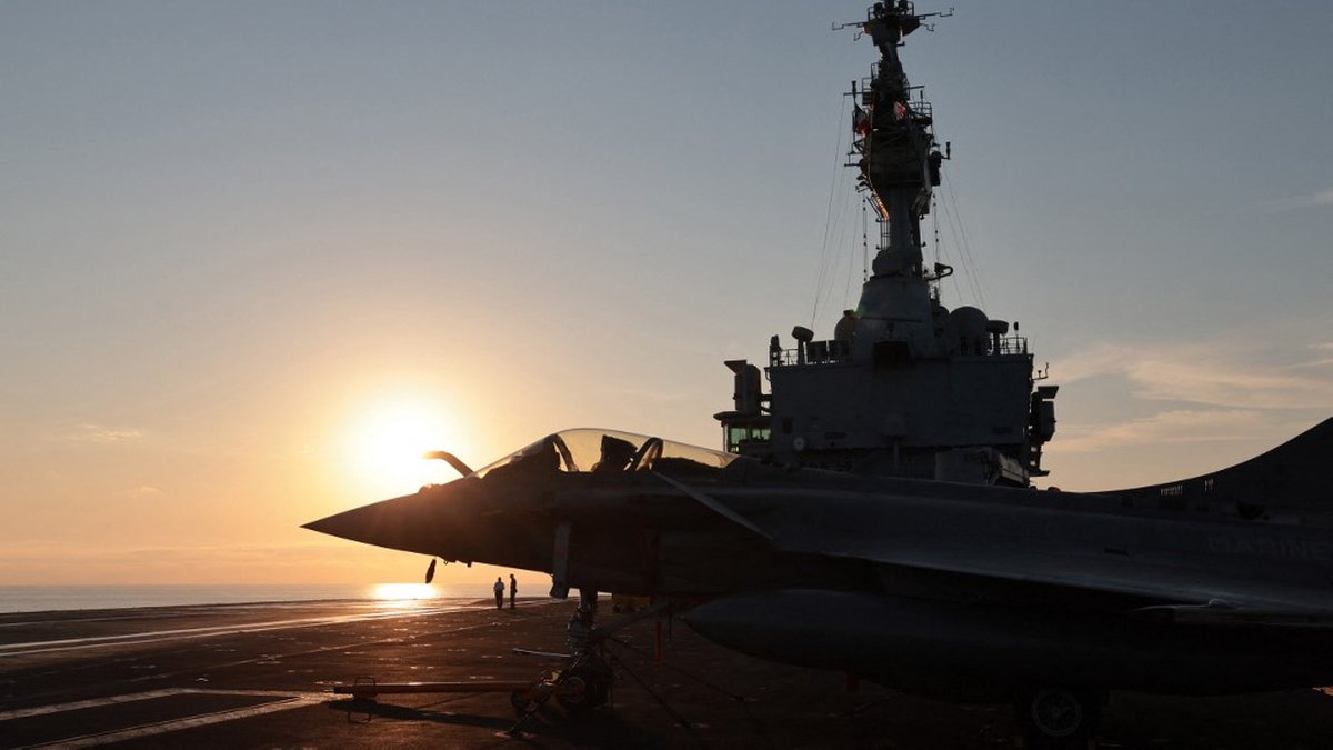Guerre en Ukraine : comment, depuis Paris, l’Europe veut croire en un "réveil stratégique" face à la menace russe et à l’instabilité américaine