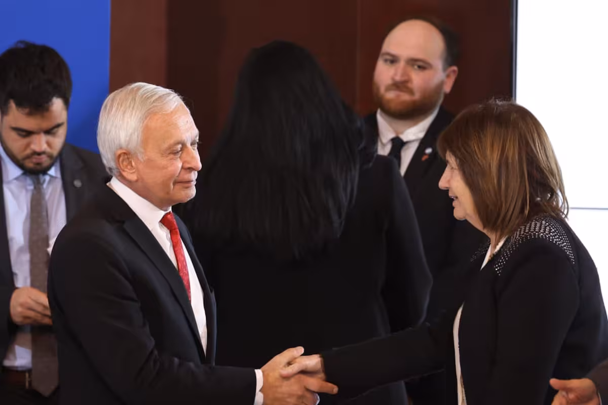 Tensión en el Senado. El kirchnerismo arremetió contra el juez que avaló la reforma laboral y Bullrich salió al cruce