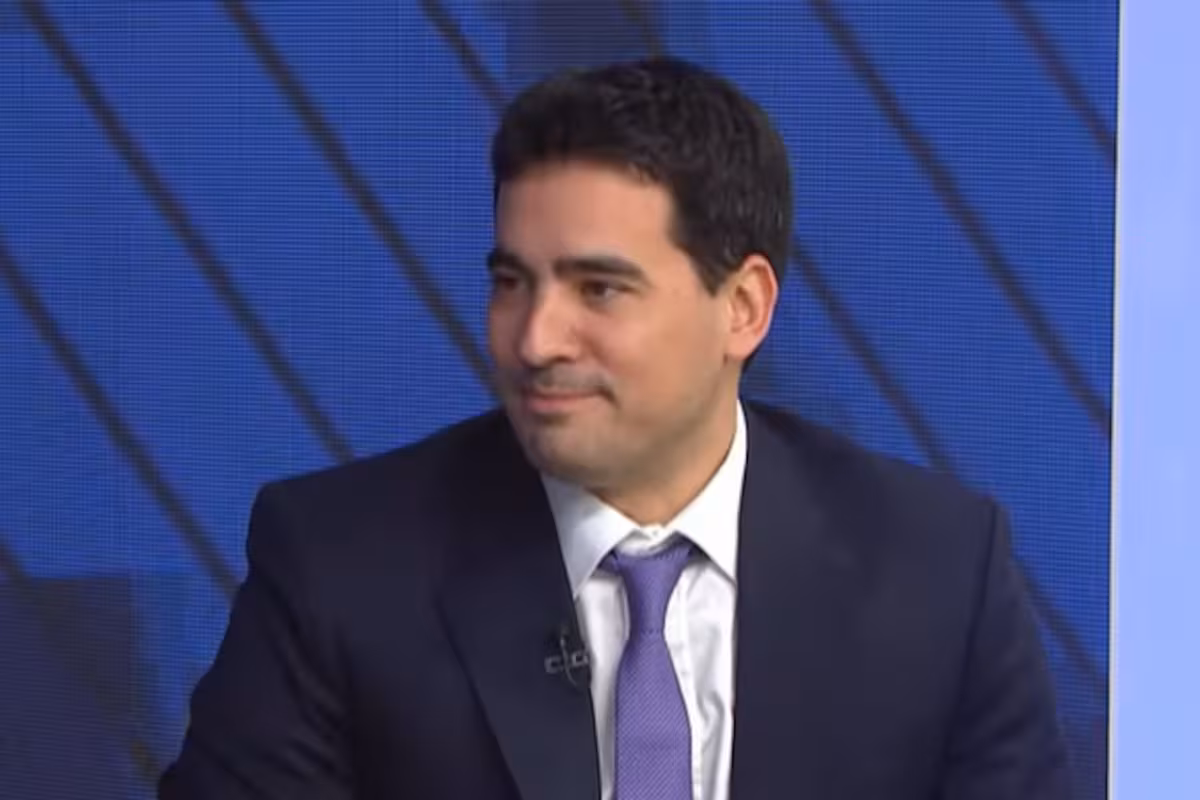 Tambien habló del "riesgo kuka". Ravier, sobre Adorni: "Evidentemente, la opinión pública no le creyó"