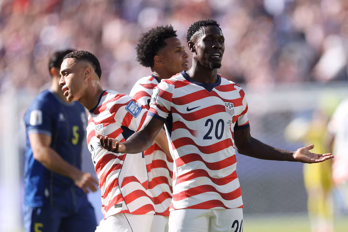 Con el sello de Pochettino. Estados Unidos completó el pleno de anfitriones en octavos de final: celebró y sufrió por su goleador