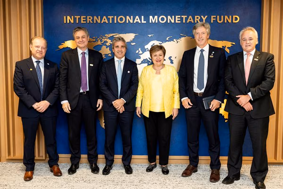 Dollar. Government met IMF reserve target for the first time and is one step away from annual goal