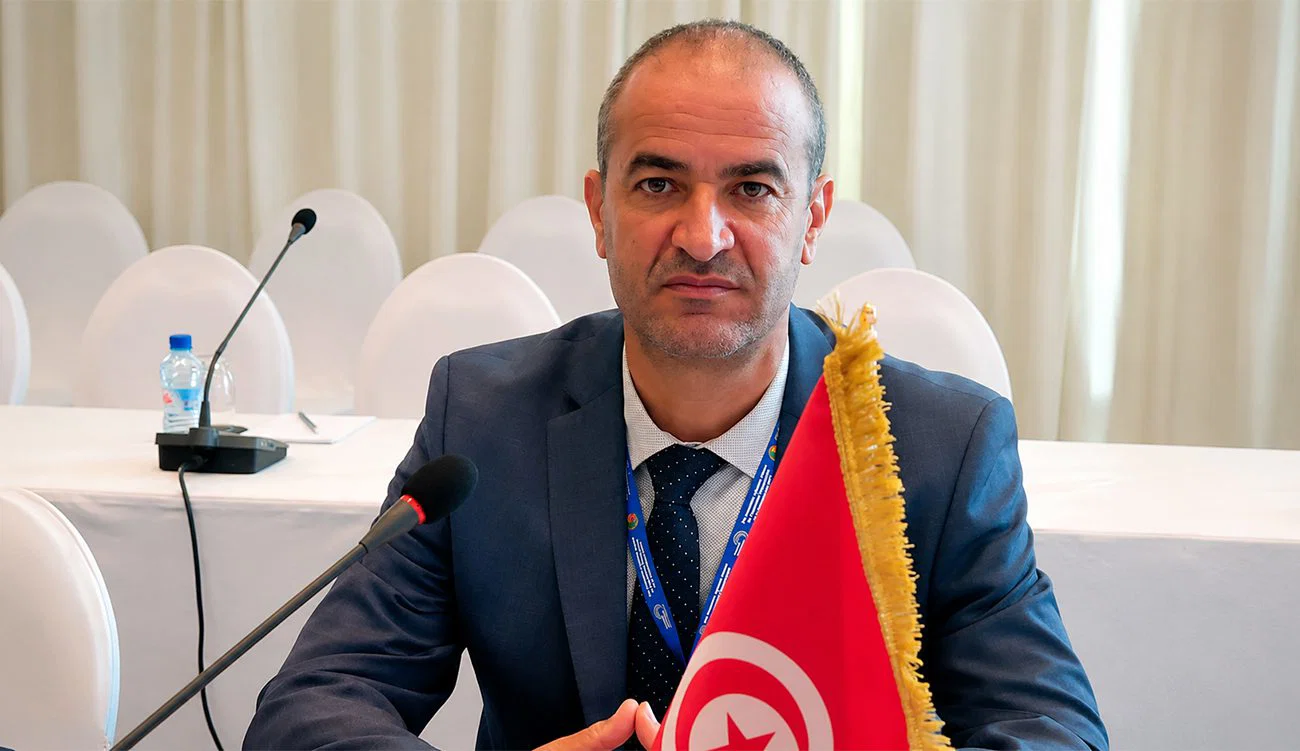 Tunisie : une première intervention de neurochirurgie éveillée réussie à...