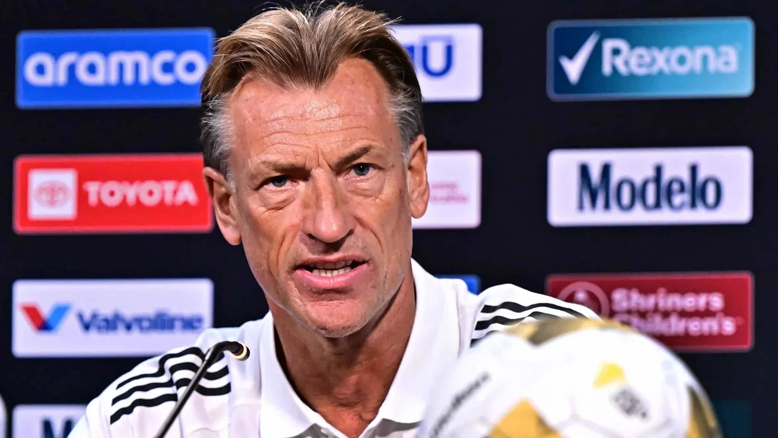 Hervé Renard aux joueurs tunisiens : « Remettons les choses en ordre »