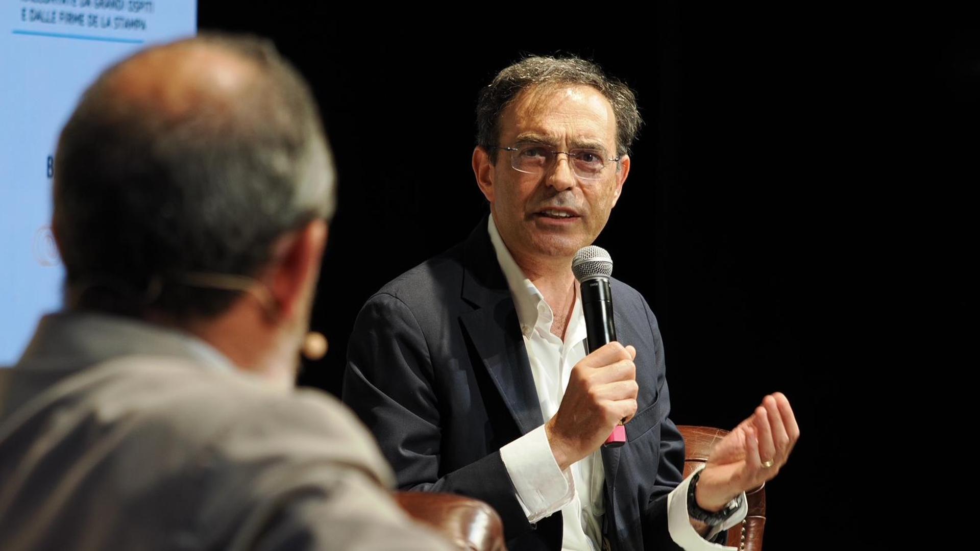 Vito Mancuso: “TikTok, la Cina e i nostri giovani. Quando l’algoritmo impoverisce l’orizzonte”