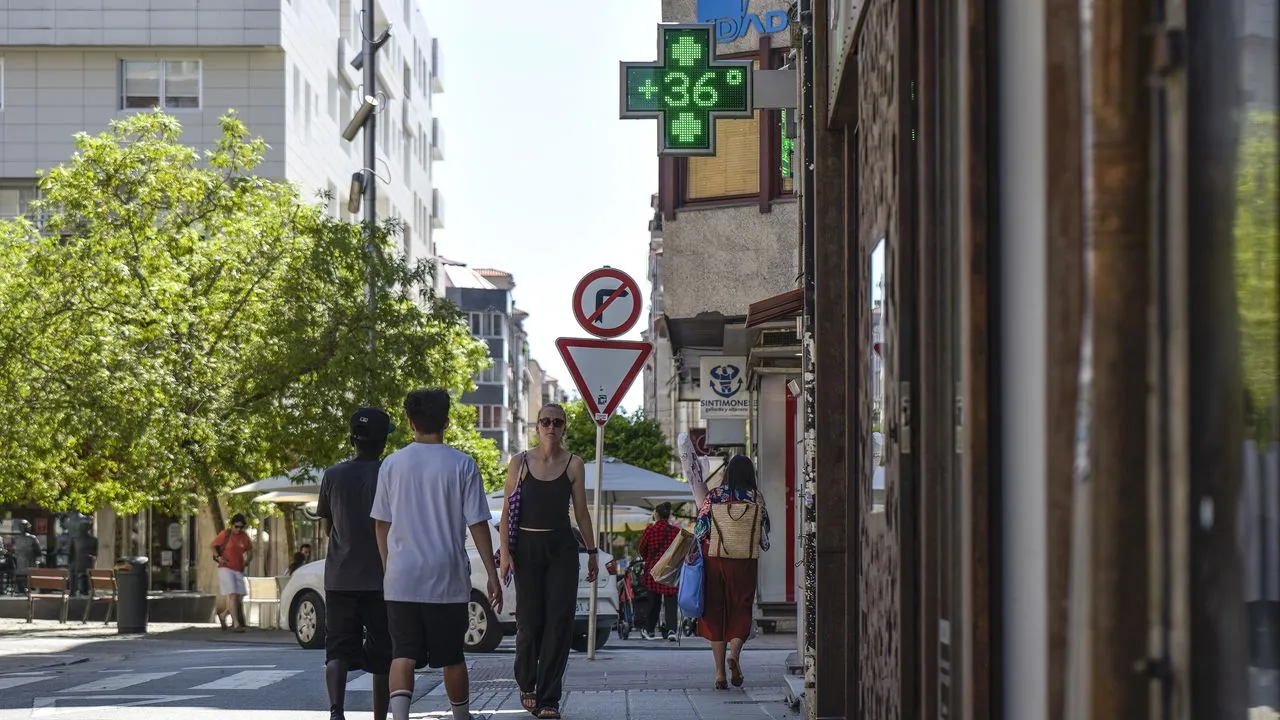 Estos son los 158 concellos en alerta roja por calor este sábado en Galicia