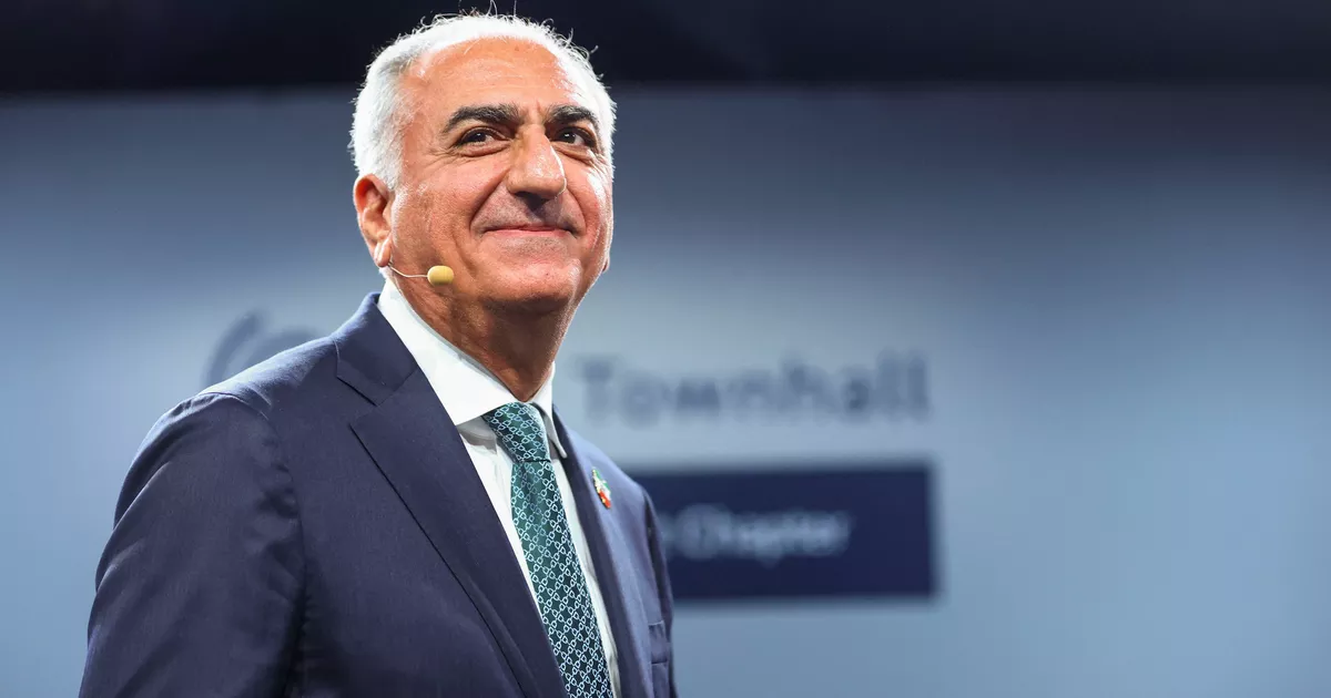 Iran : le fils en exil du dernier chah se dit prêt à gouverner «dès que la République islamique tombera»