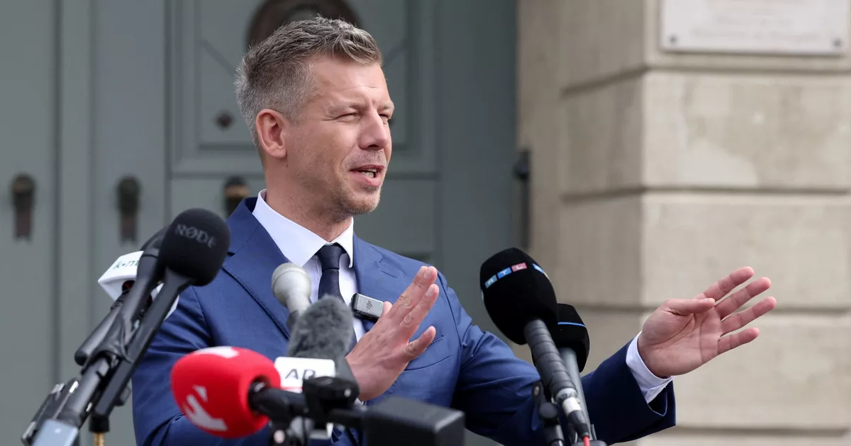 Reprise en main des médias publics, lutte contre la corruption... Péter Magyar inaugure l’ère post-Orban