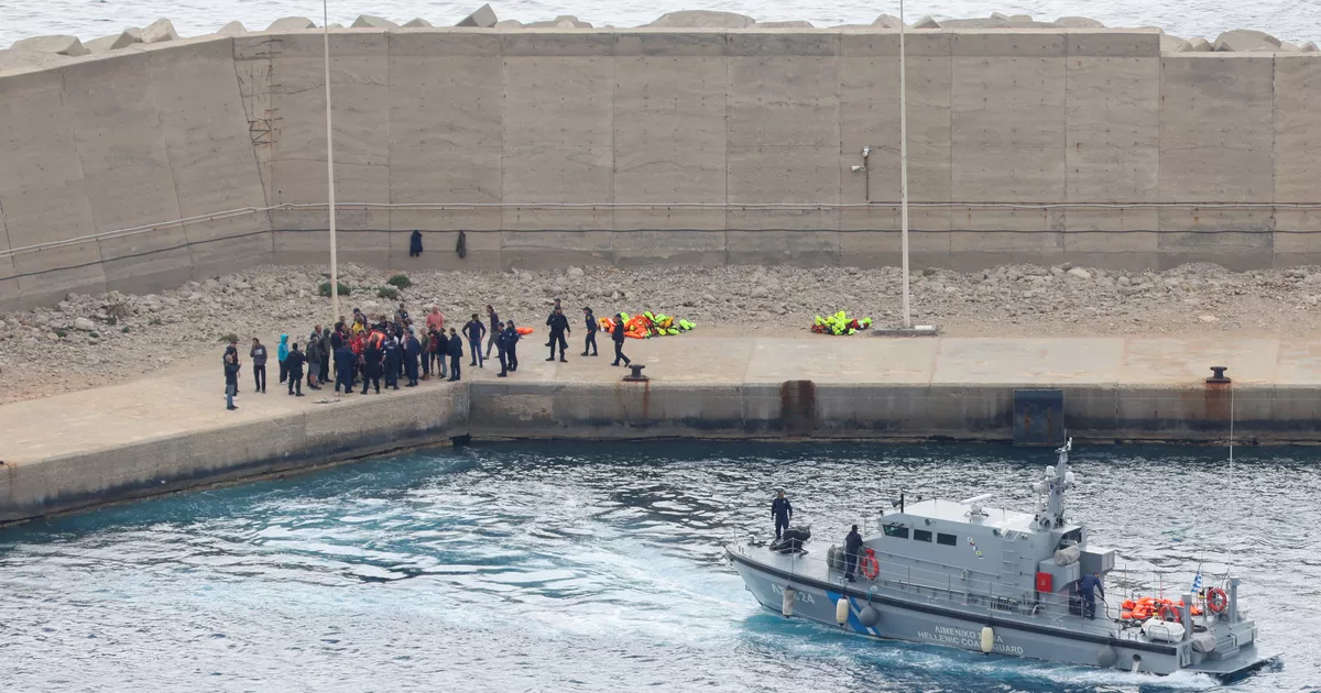 En Crète, le débarquement contraint de militants de «la flottille pour Gaza»