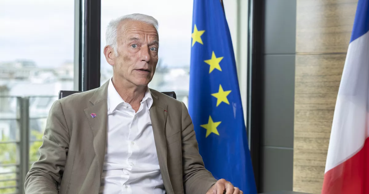 100 milliards d’euros d’économie d’ici 2030 : le plan du Medef pour mettre les fonctionnaires au régime