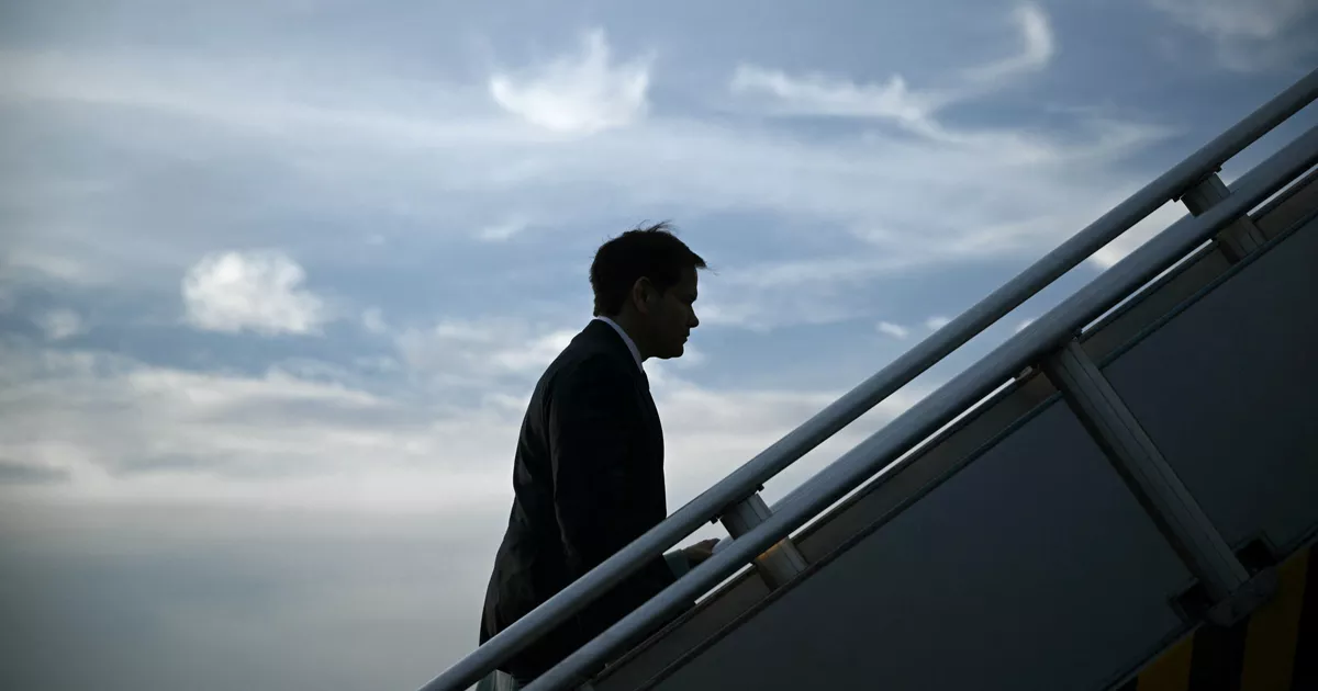 Stratégiquement discret, Marco Rubio laisse JD Vance se noyer sur l'Iran pour préserver ses ambitions présidentielles