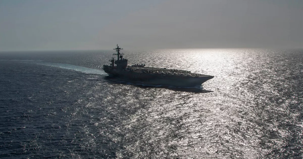 Guerre en Iran : Donald Trump balaye les inquiétudes sur les conditions de vie des marins à bord de l’USS Abraham Lincoln