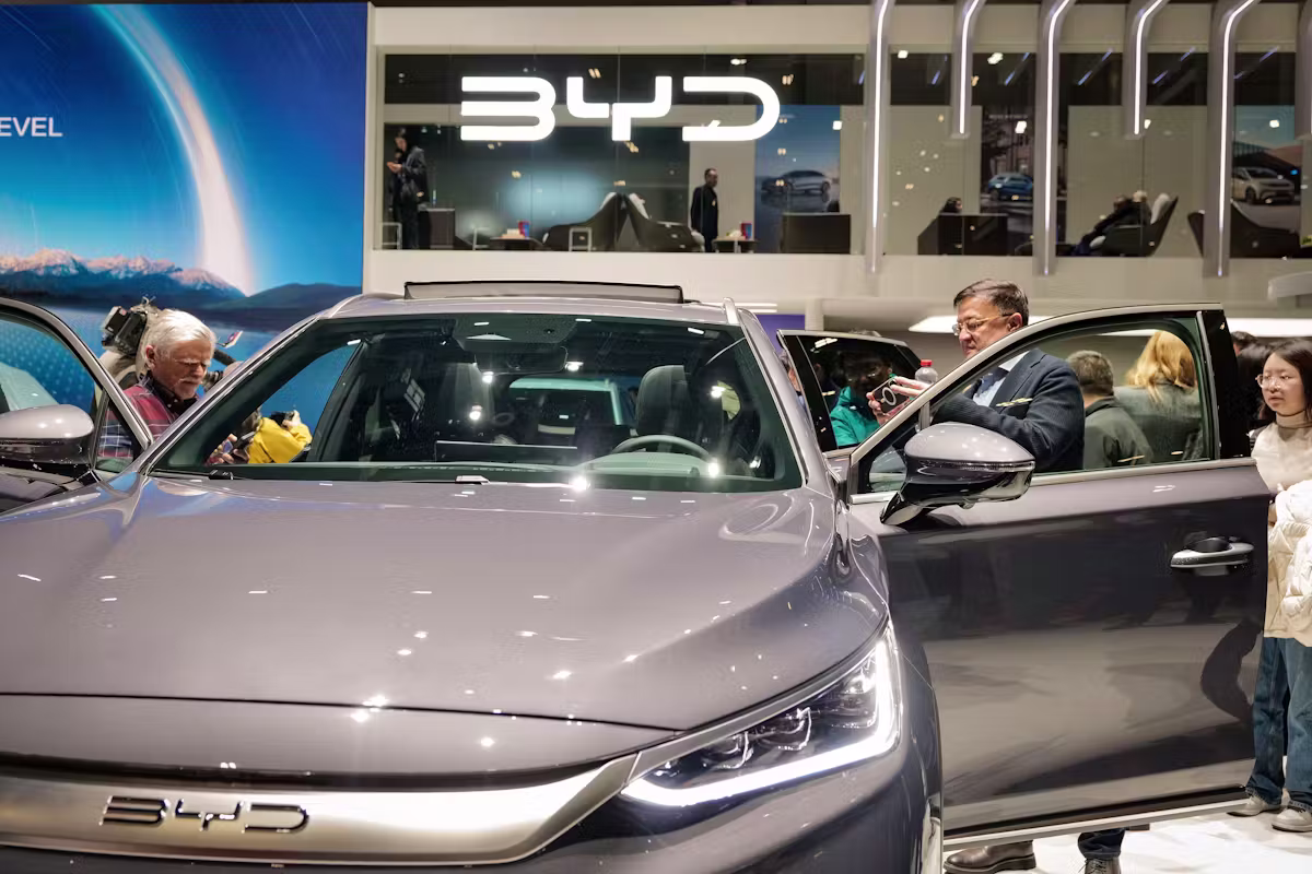 Ventes automobilesTesla est rattrapé par le constructeur chinois BYD en Suisse