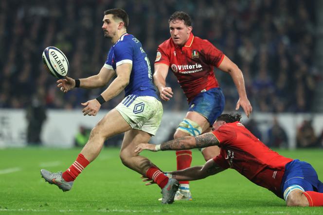 Six Nations favorite France scores 5 tries in 33-8 win against Italy