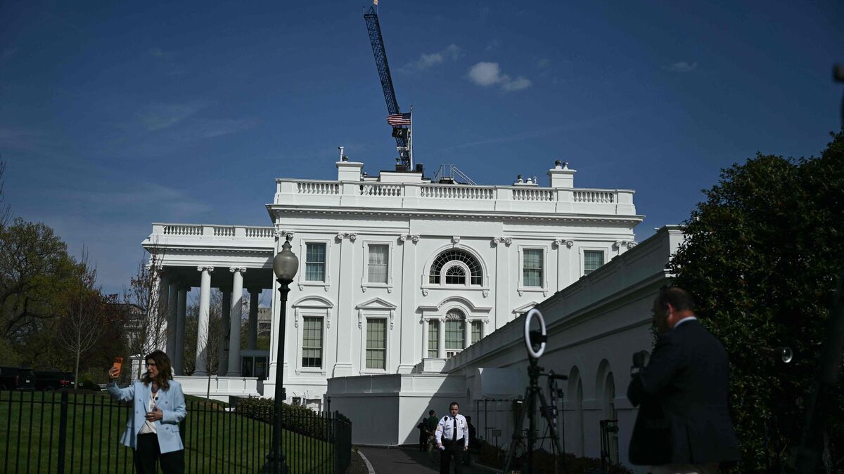 Un juge ordonne la suspension de la construction de la salle de bal de Donald Trump