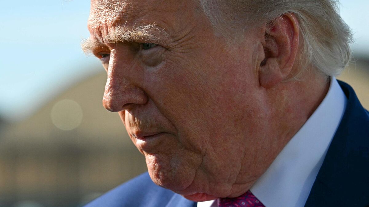 Ex-CIA Chief: Trump is "Clearly Disturbed," Calls for Impeachment