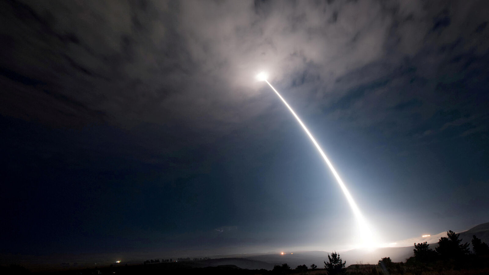 « Une nouvelle course aux armements nucléaires s’annonce » : dépenses records dans le monde en 2025 et risque en haussele 9 juin 2026