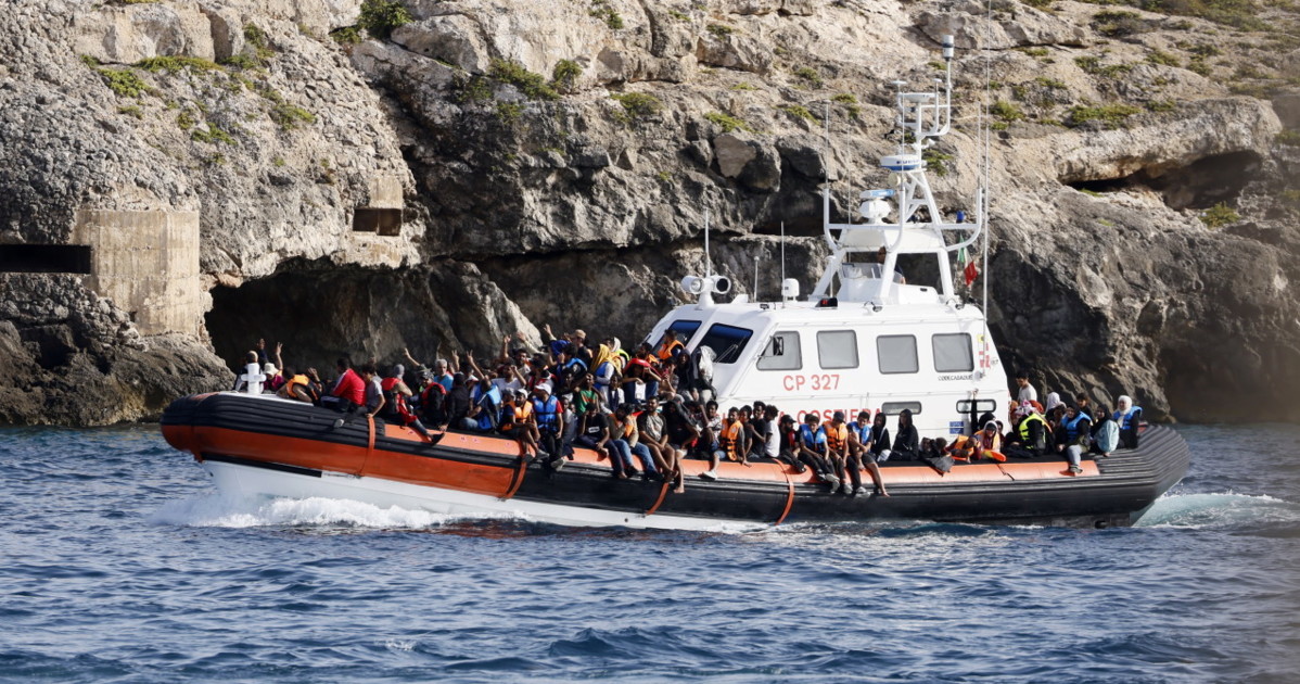 L’Europa stringe sui clandestini? E il Pd fa lo spot a Open Arms: ecco da che parte stanno i dem
