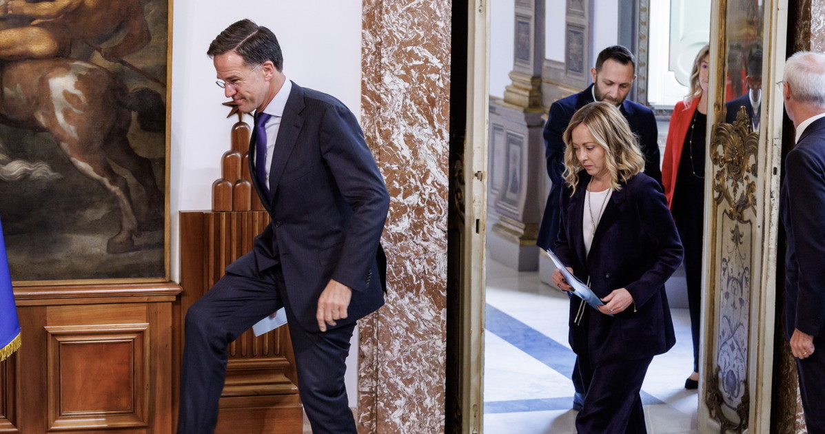 Meloni, il sospetto: gioco sporco, così Trump usa Rutte | Libero Quotidiano.it