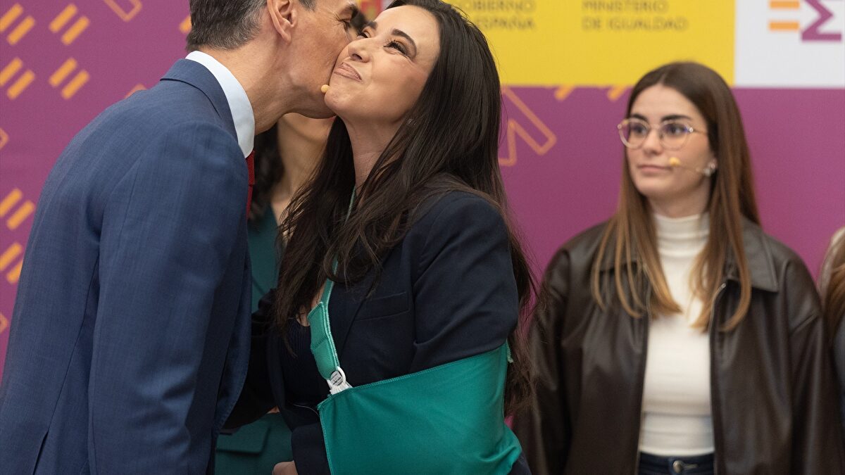 Interior despliega 15 policías para la escolta de Sarah Santaolalla y se los quita a testigos protegidos