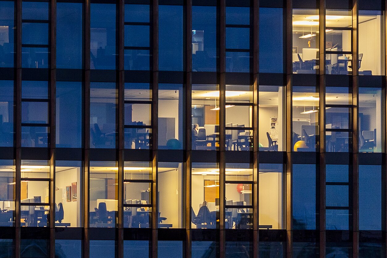 AI or deindustrialisation? Layoffs surge in Lithuania