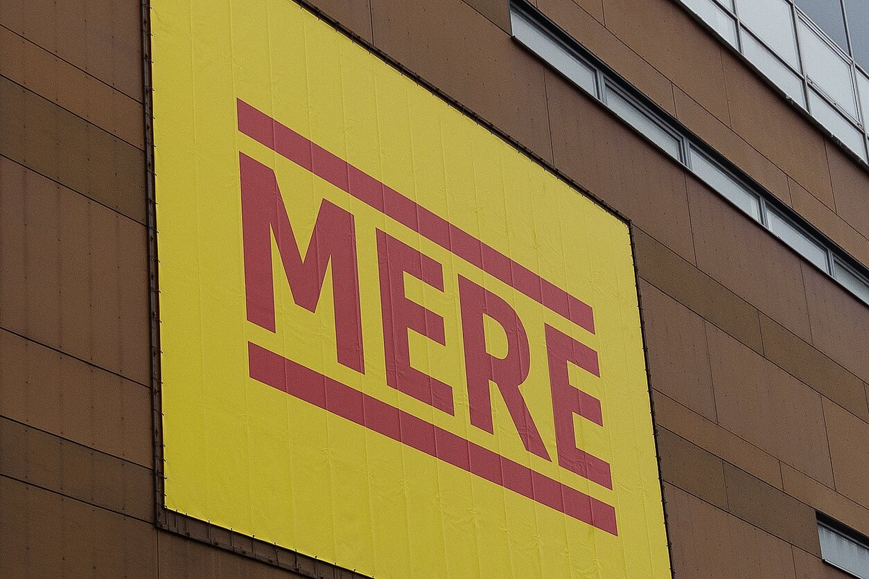 Lithuania, Latvia see Kremlin-linked retailer close – but a lookalike raises questions