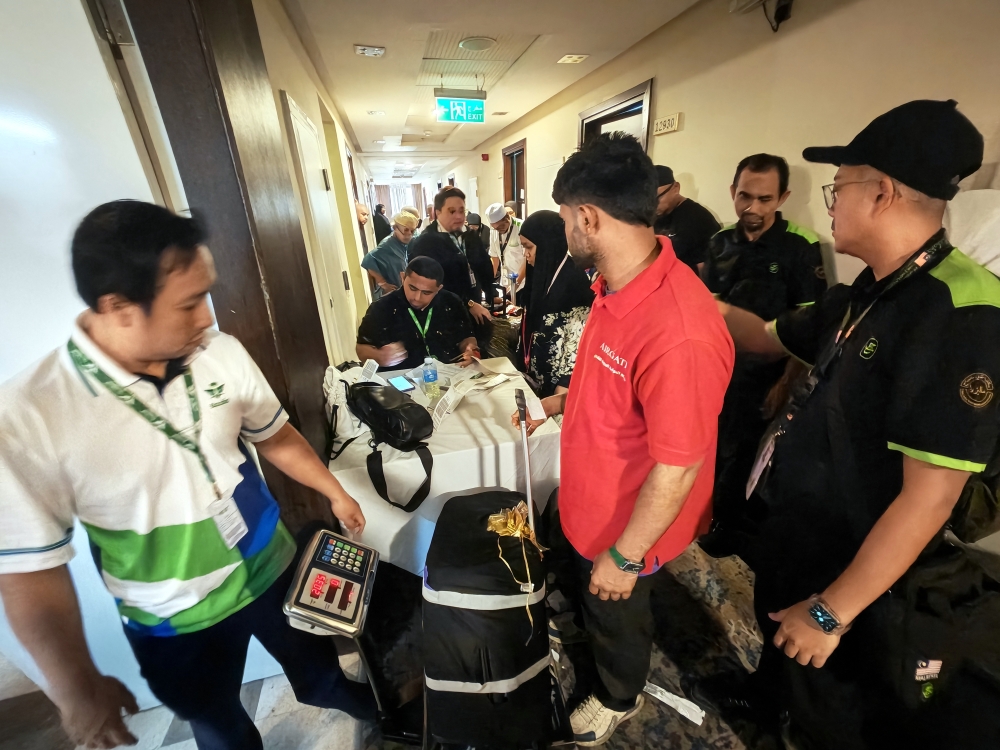 Tabung Haji: Concealing Zamzam water in bags may result in luggage being opened and delayed