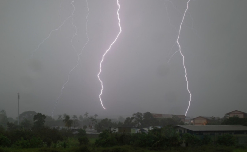 Thunderstorm alert for KL and nine states until 8pm, MetMalaysia warns of heavy rain and winds
