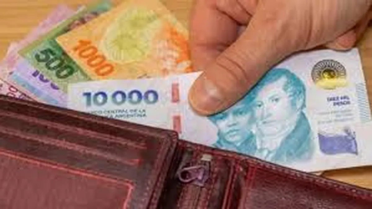El salario mínimo vale 5 veces menos que hace 60 años: por qué hoy debería ser de $1,8 millones