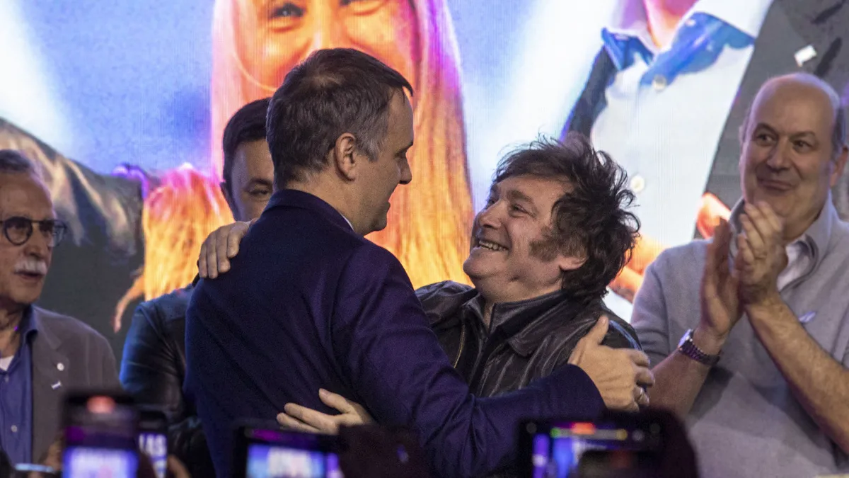 Manuel Adorni condiciona más a Javier Milei tras un intento de cierre que fracasó